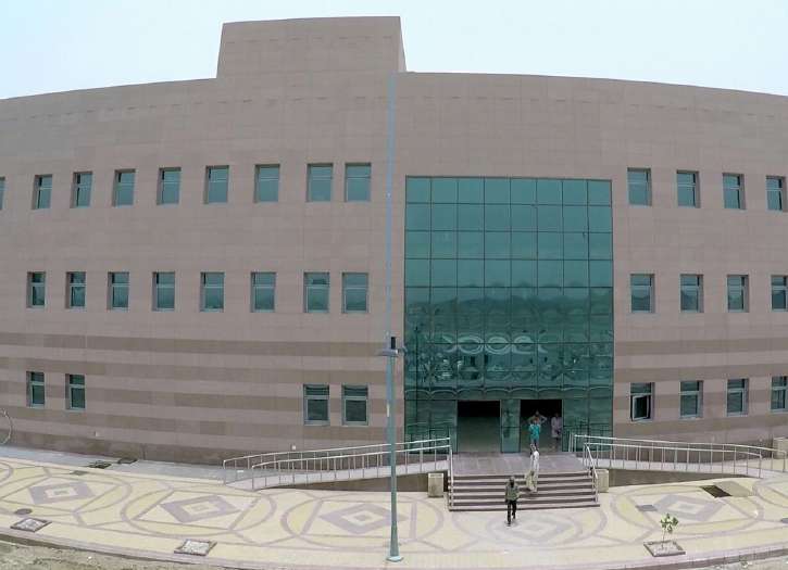 كلية الهندسة - جامعة الباحة